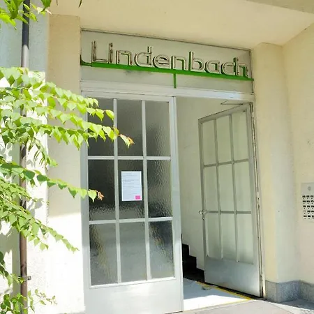 Modern Center - Crown 33 Zurych