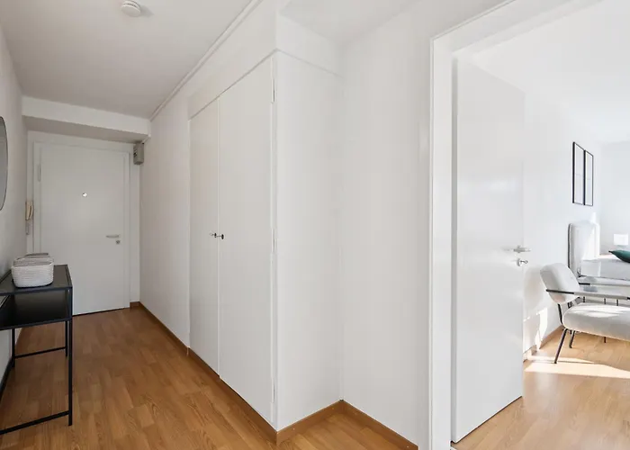 Modern Center - Crown 33 Daire